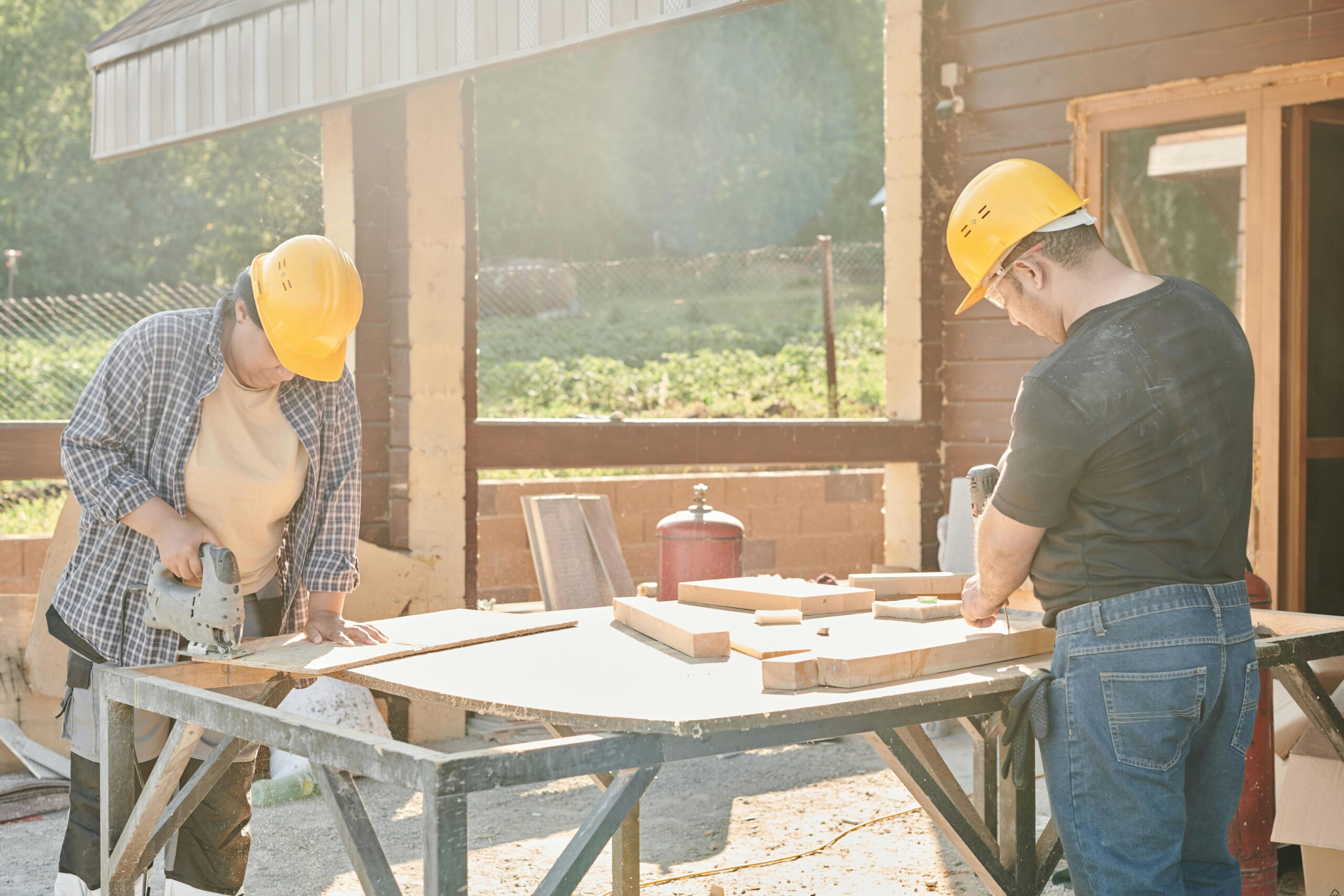 Must-have tools for beginner woodworkers